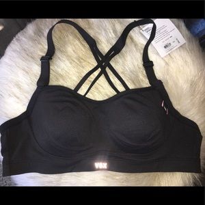 NWT Victoria’s Secret VSX Sports Bra